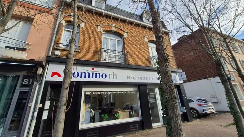 Immeuble 180 m² - Photo 1