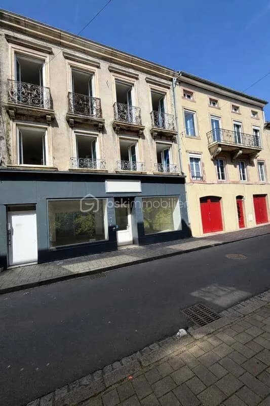 Immeuble 209 m² - Photo 1