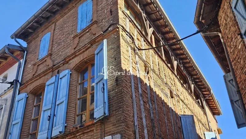 Immeuble 167 m² - Photo 1