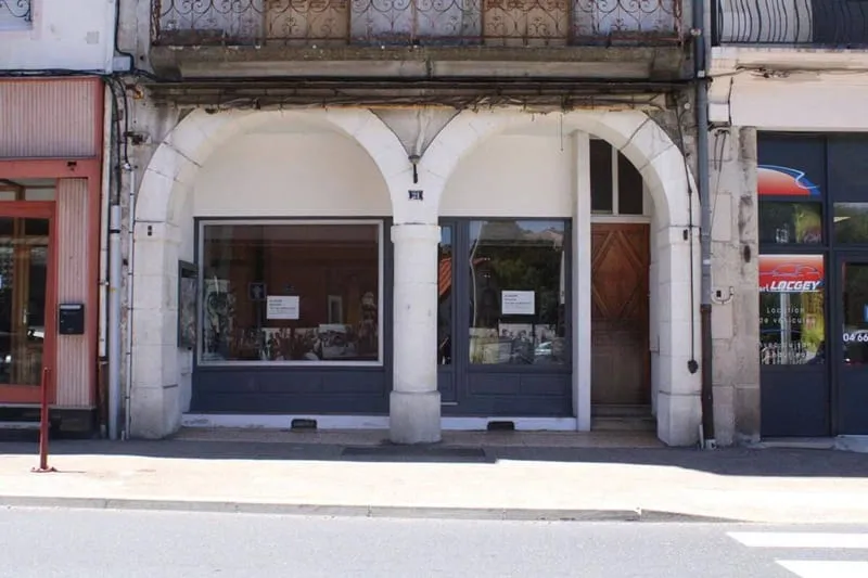 Immeuble 290 m² - Photo 1