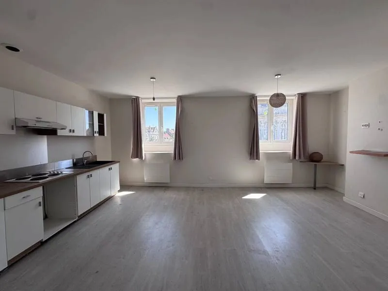 Immeuble 80 m² - Photo 1