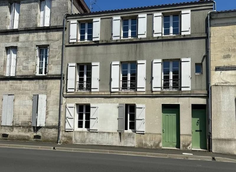 Immeuble 98 m² - Photo 1