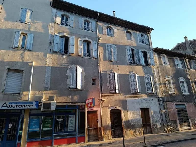 Immeuble 250 m² - Photo 1