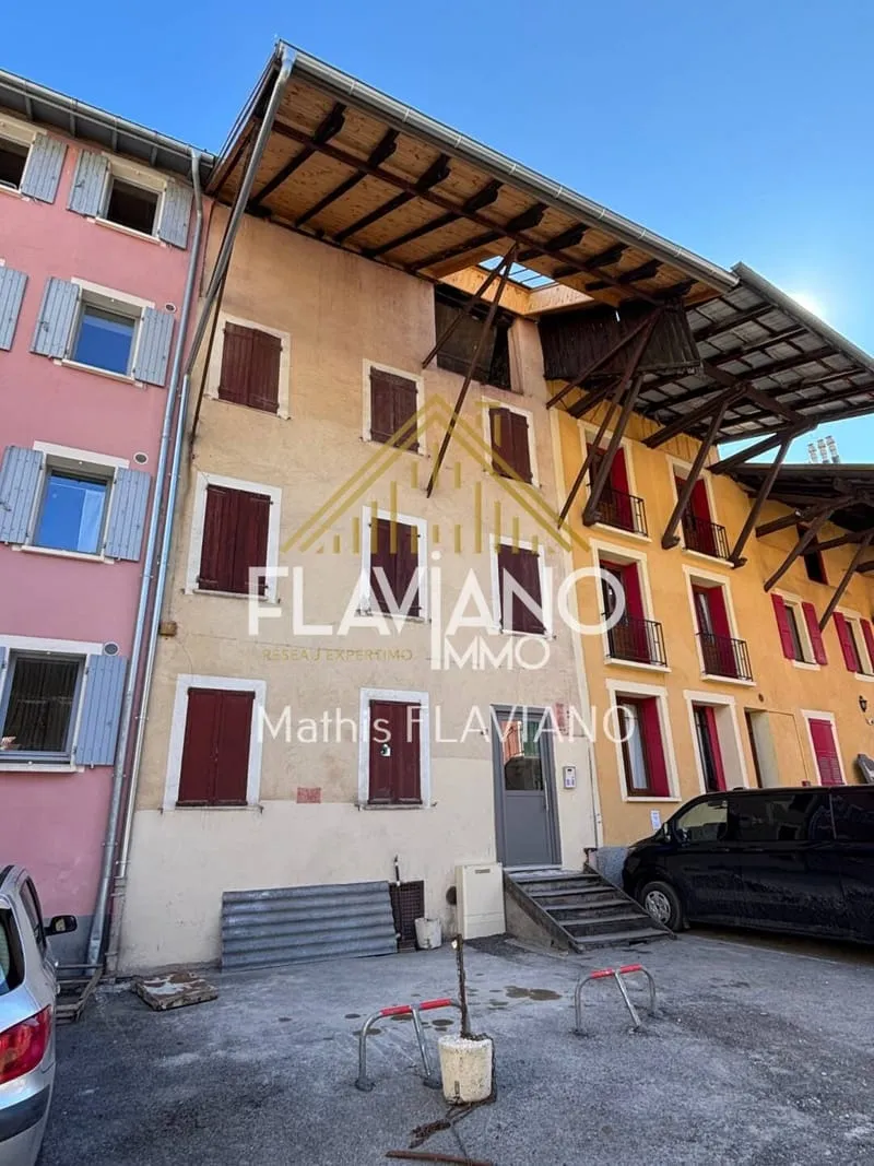 Immeuble 357 m² - Photo 1