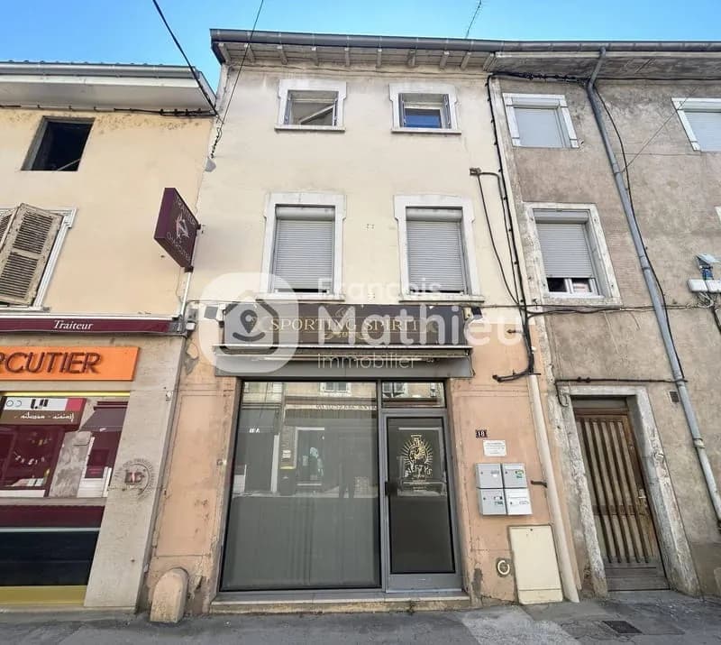 Immeuble 255 m² - Photo 1