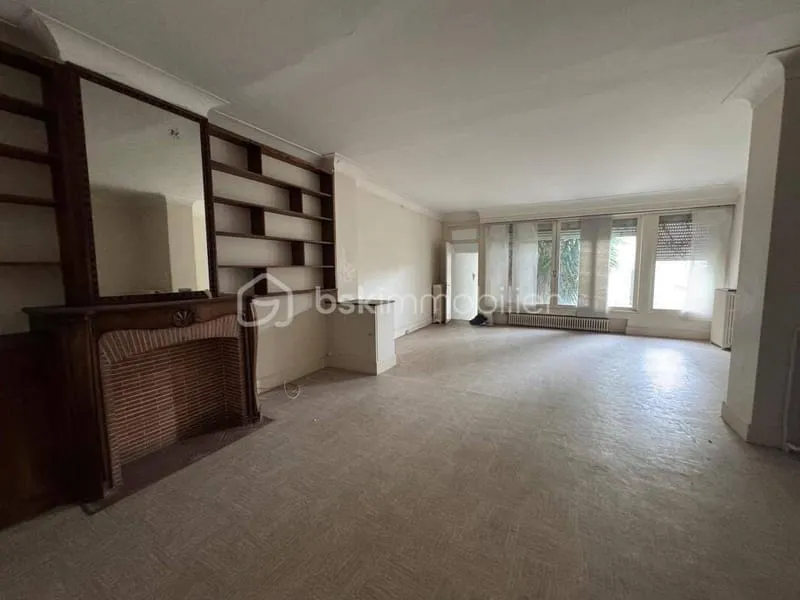 Immeuble 370 m² - Photo 1