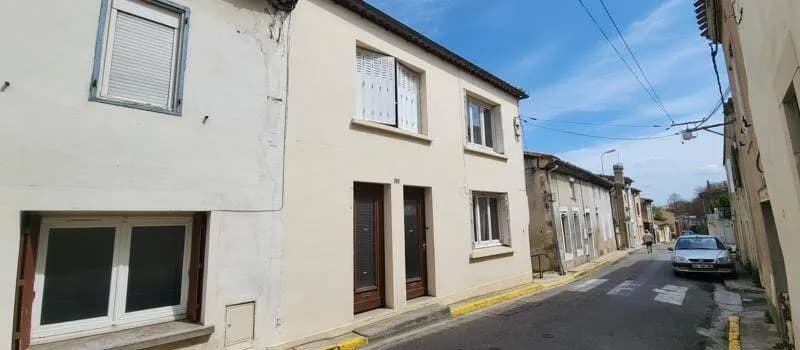 Immeuble 216 m² - Photo 1