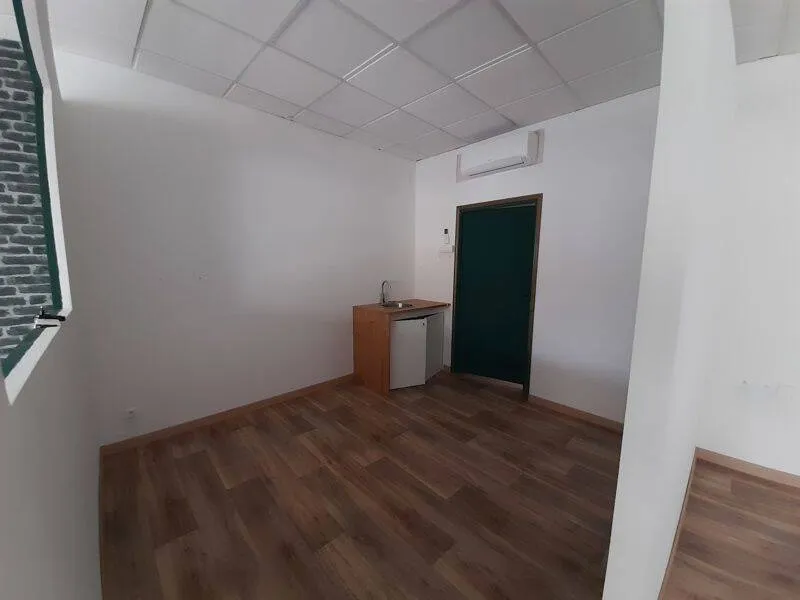 Immeuble de rapport 5 pièces 100 m² - Photo 1