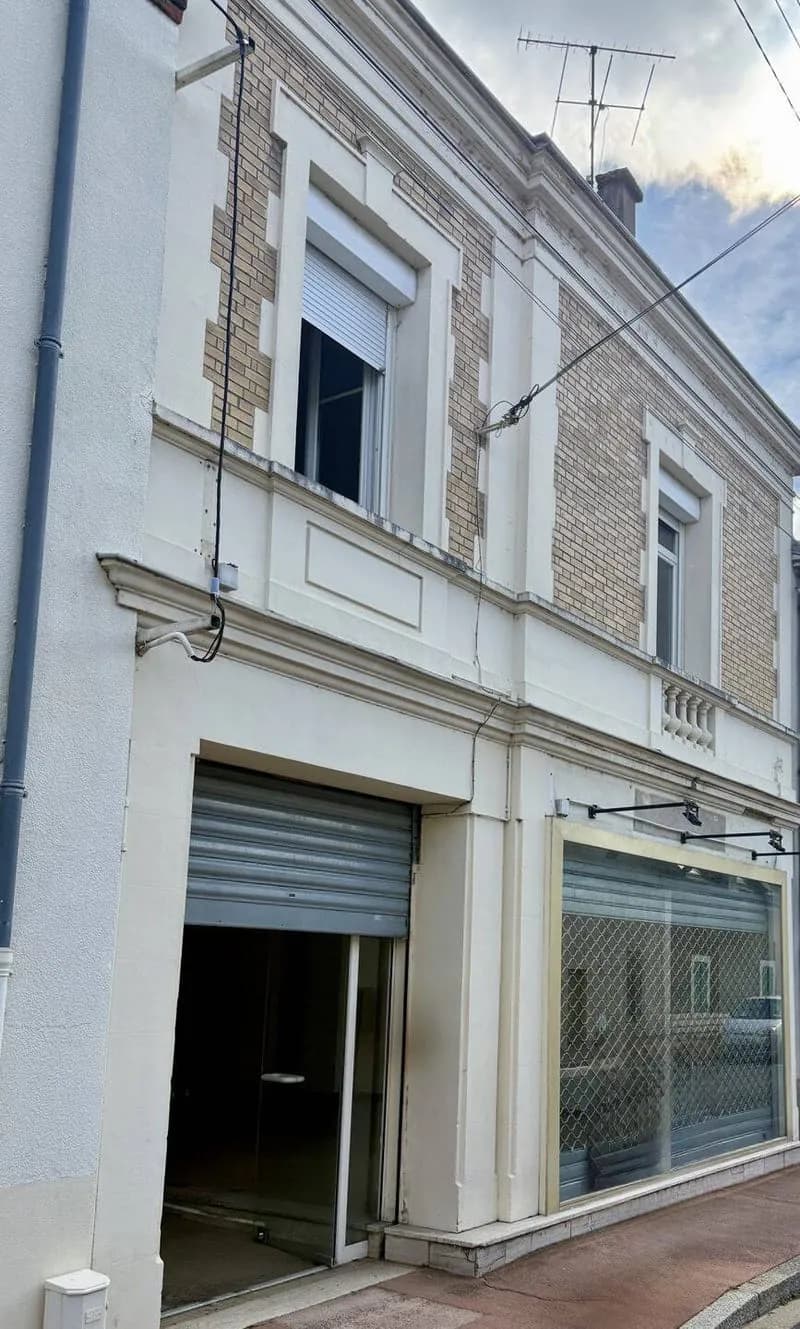 Immeuble 244 m² - Photo 1