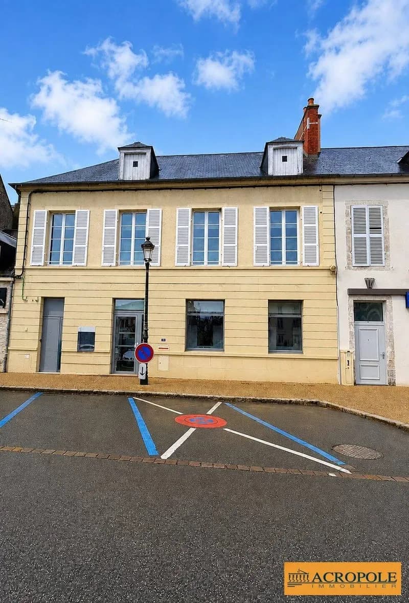 Immeuble 250 m² - Photo 1