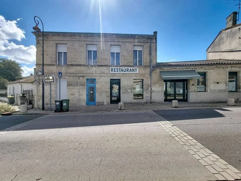 Immeuble 240 m² - Photo 1