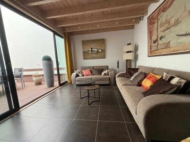 Immeuble 160 m² - Photo 1