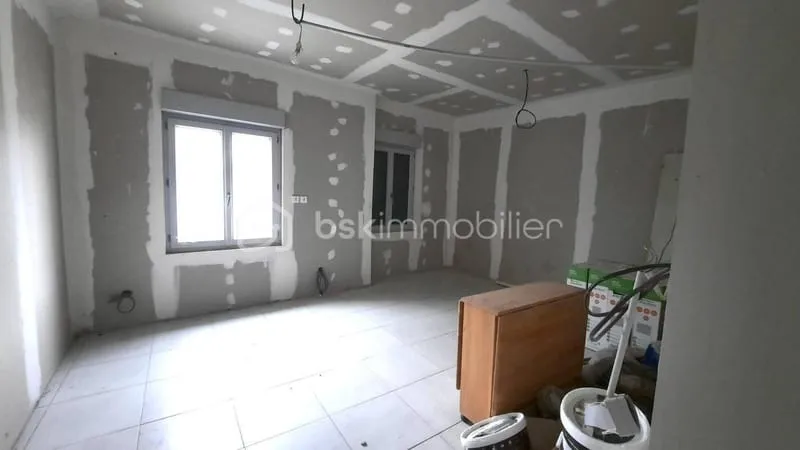 Immeuble 96 m² - Photo 1