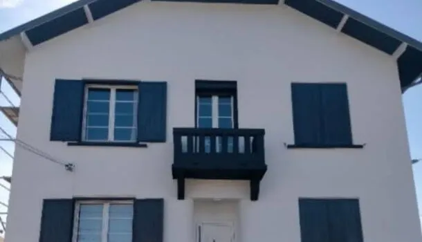 Immeuble 242 m² - Photo 1