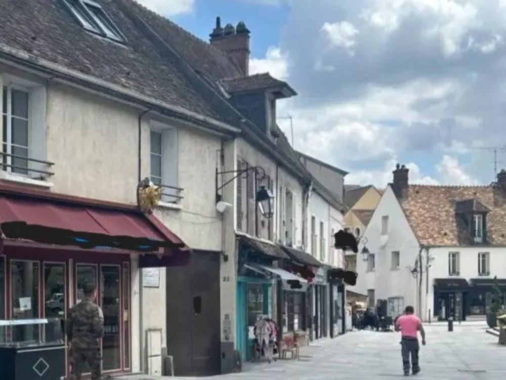 Immeuble 3 étages - Photo 1