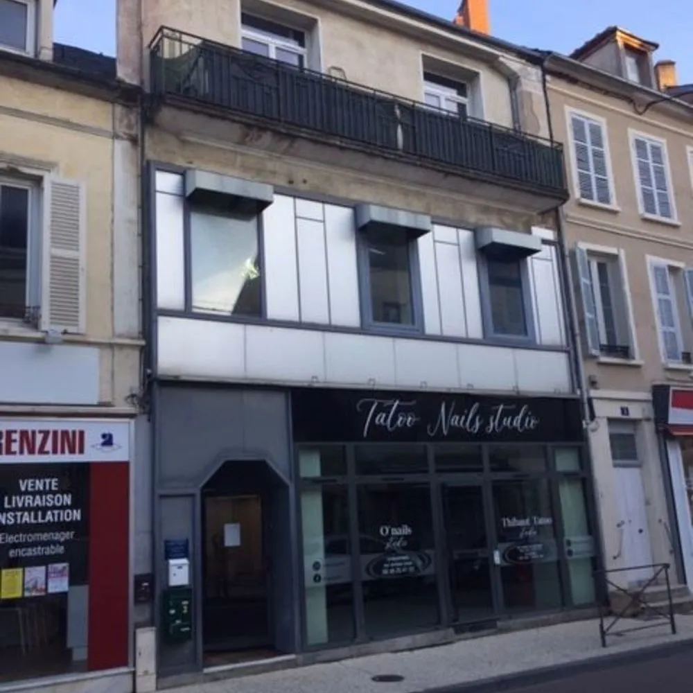 IMMEUBLE AVALLON 340 m2 5 appartements - Photo 1