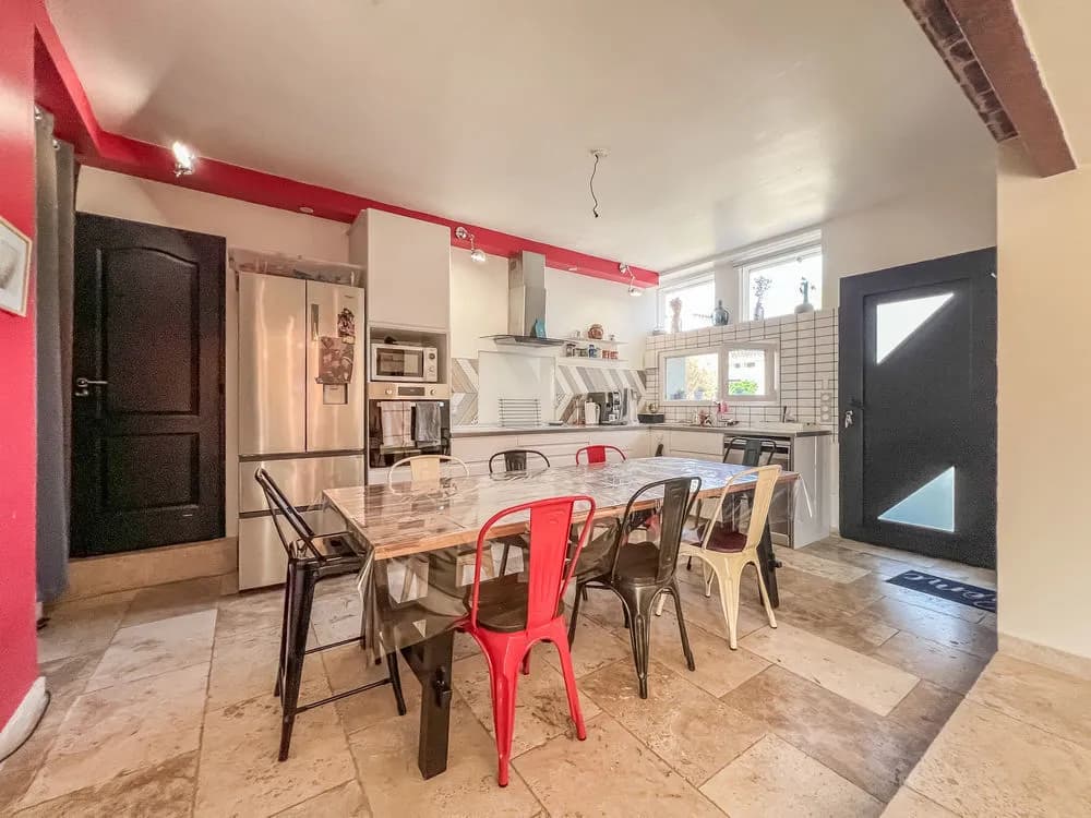 Ensemble immobilier de 2 logements de type 3 dont un loué - Photo 1