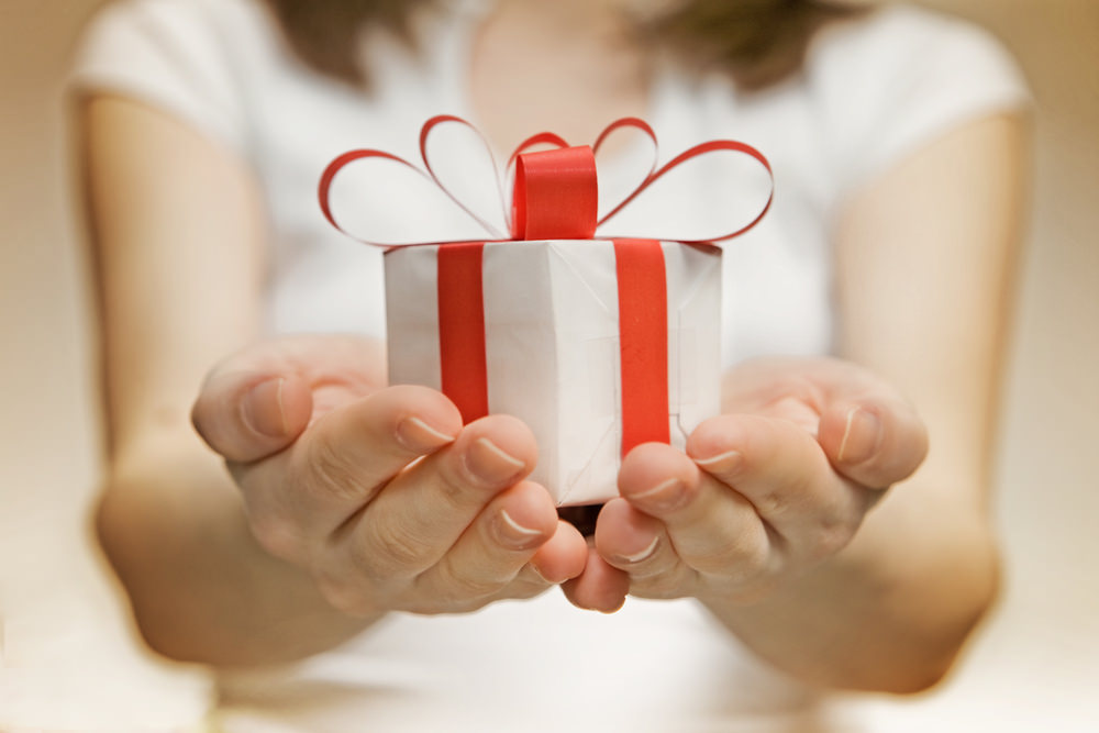 3 bonnes raisons d’offrir un cadeau à ses locataires - Acheter un immeuble